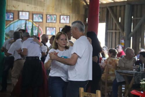 BAILE-TERCEIRA-IDADE-75