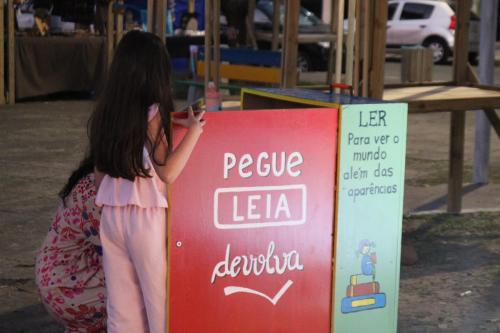 Feira-do-Livro-Sabado-14