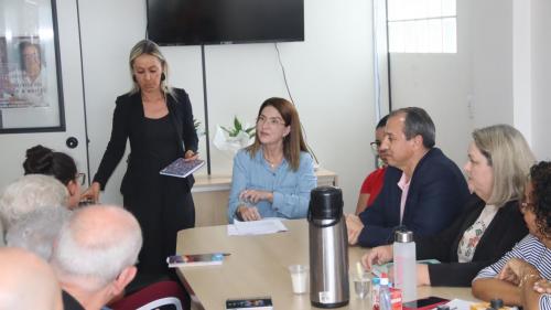 Reuniao-conselho-do-idoso-e-promotora-1-26