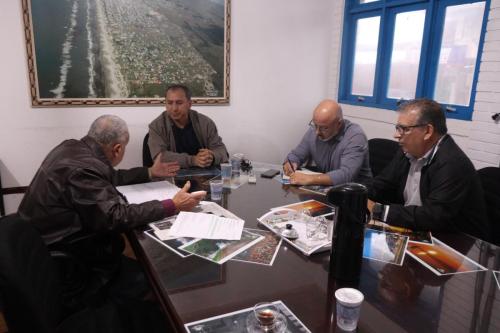 Visita-Fernando-Carrion-Denise-Possebon-2